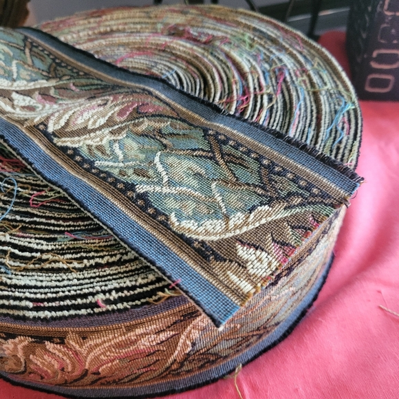 VINTAGE TAPESTRY TRIM BORDER DRAERT UPHOLSTERY TRIM 33 YR - Picture 7 of 15